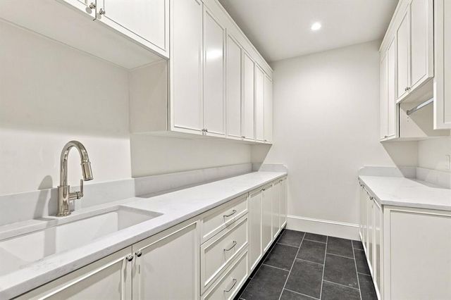 350 Lum Crowe Road, Roswell, GA 30075