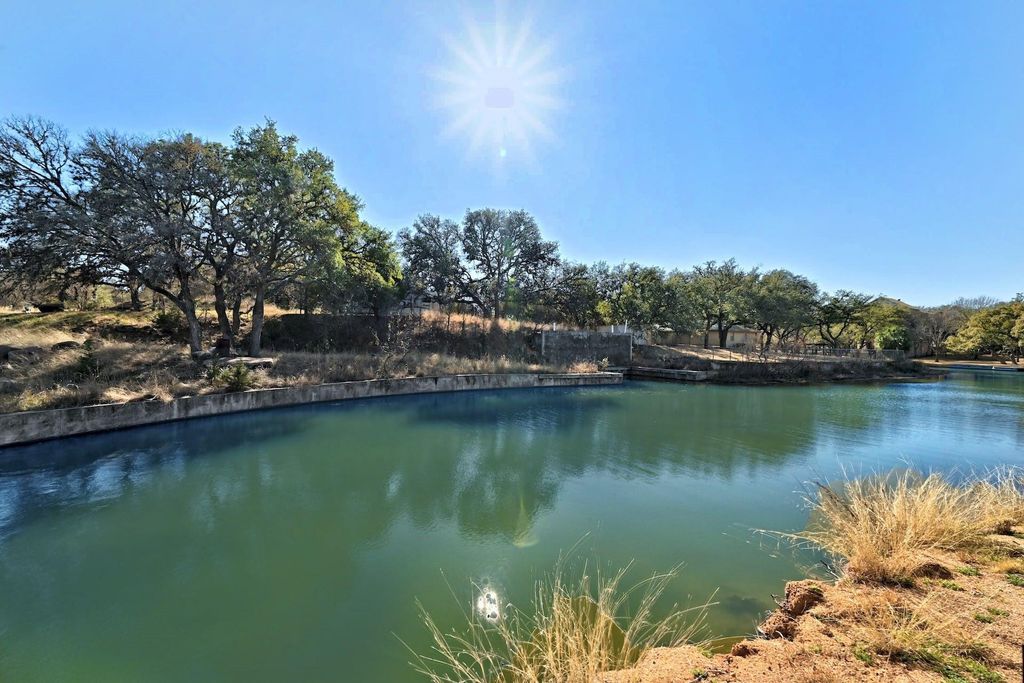 628 Williams Lakeshore, Kingsland, TX 78639