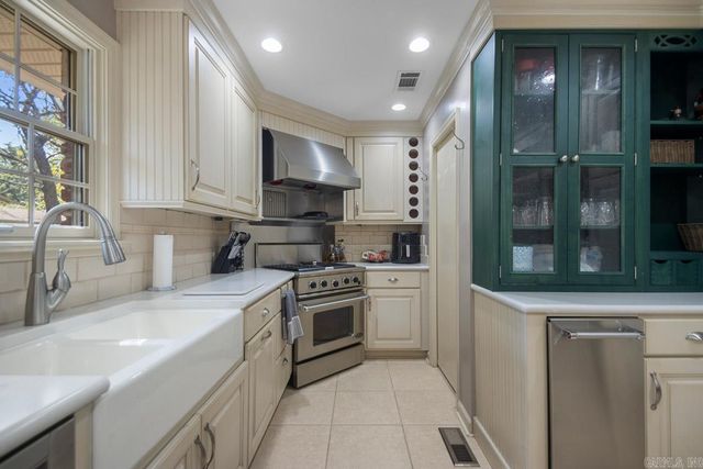 4100 Monticello Drive, North Little Rock, AR 72116