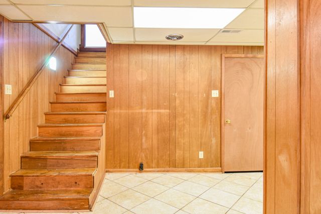 1204 Rolling Fields Dr, Columbia, TN 38401