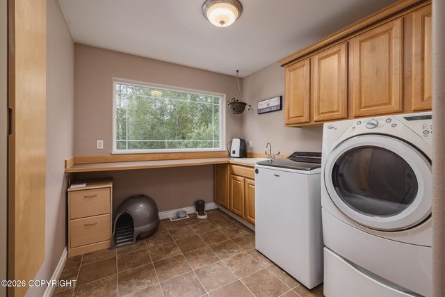 4870 N Sandburg Circle, Wasilla, AK 99654