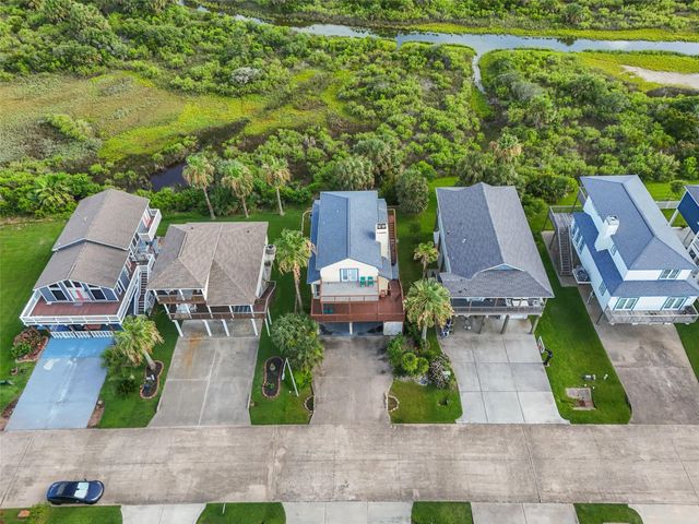 22517 Bay Point Drive, Galveston, TX 77554