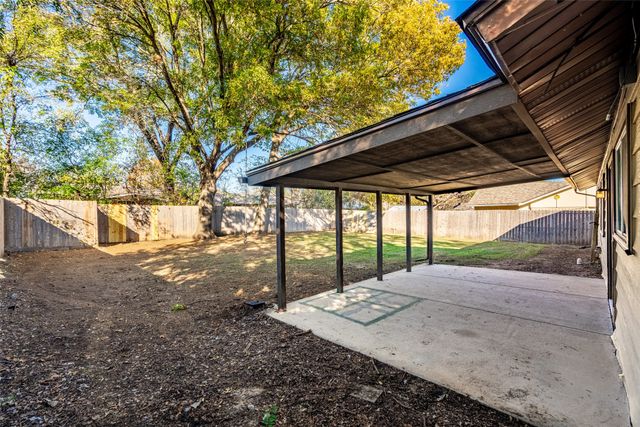 209 E Utah Street, Sherman, TX 75090