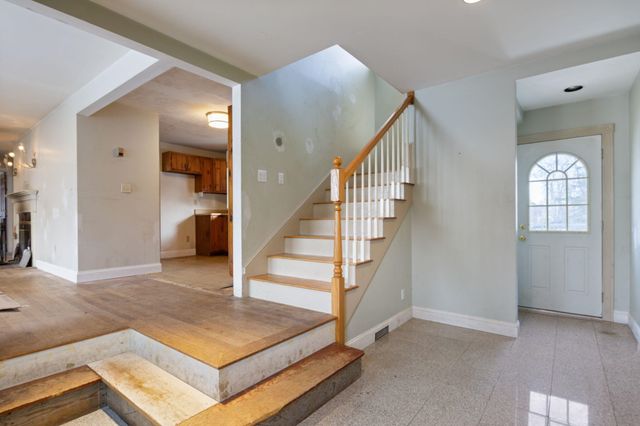 12 Nola Avenue, Rochester, NH 03867