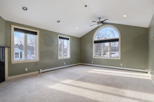 12 Nola Avenue, Rochester, NH 03867