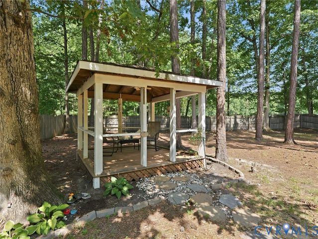 10837 Kilpatrick Ln, Glen Allen, VA 23059