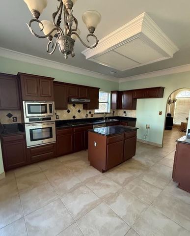 7517 Centenary Drive, Rowlett, TX 75089