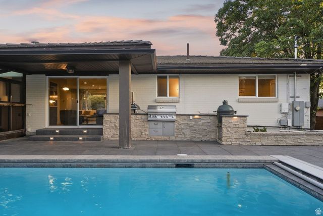 2607 E NOTTINGHAM WAY, Salt Lake City, UT 84108