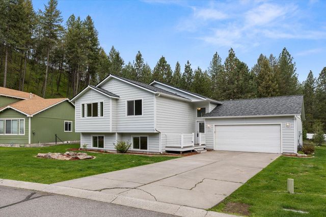 5983 Blackstone Way, Nine Mile Falls, WA 99026