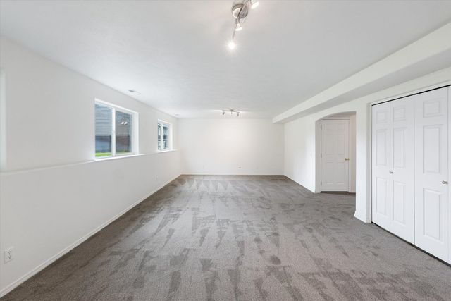 5983 Blackstone Way, Nine Mile Falls, WA 99026