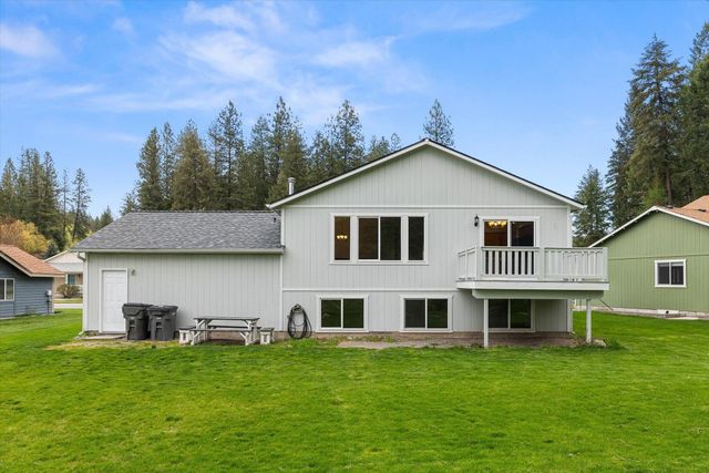 5983 Blackstone Way, Nine Mile Falls, WA 99026