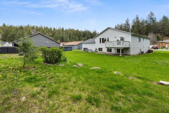 5983 Blackstone Way, Nine Mile Falls, WA 99026
