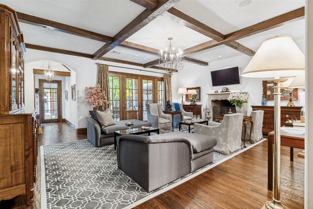 4327 Irving Avenue, Dallas, TX 75219