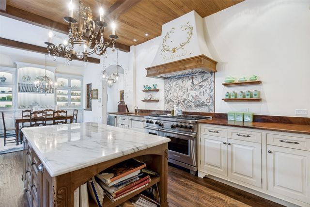 4327 Irving Avenue, Dallas, TX 75219