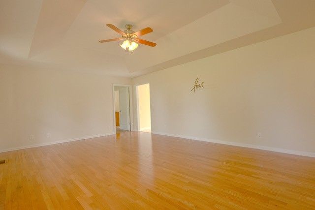 4272 Jl Head Rd, Cedar Hill, TN 37032