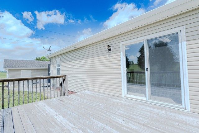 4272 Jl Head Rd, Cedar Hill, TN 37032