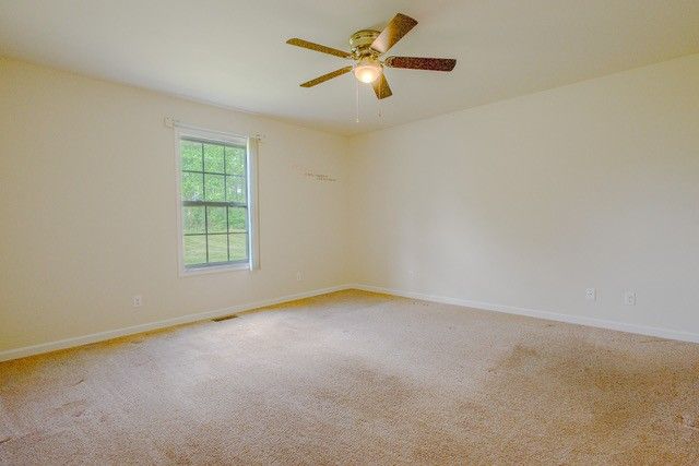 4272 Jl Head Rd, Cedar Hill, TN 37032