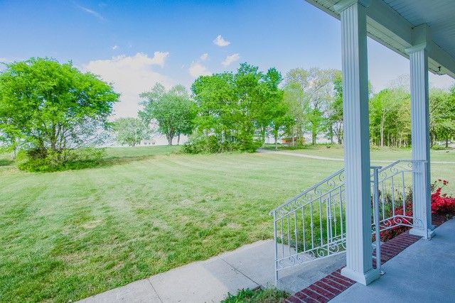 4272 Jl Head Rd, Cedar Hill, TN 37032