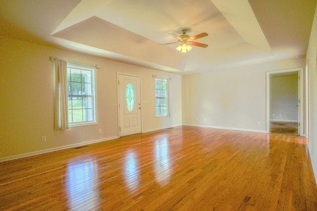 4272 Jl Head Rd, Cedar Hill, TN 37032