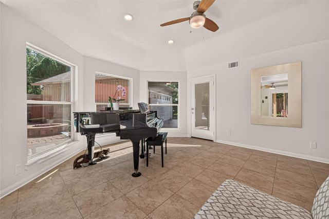 619 Flaghoist Lane, Houston, TX 77079