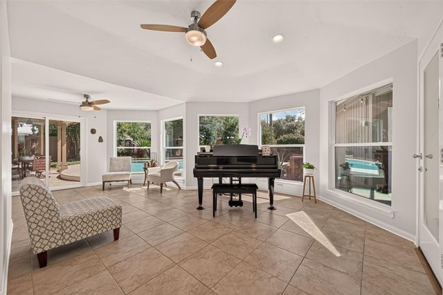 619 Flaghoist Lane, Houston, TX 77079