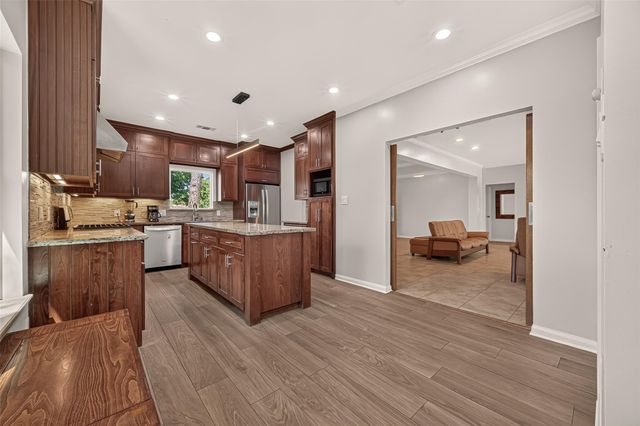619 Flaghoist Lane, Houston, TX 77079