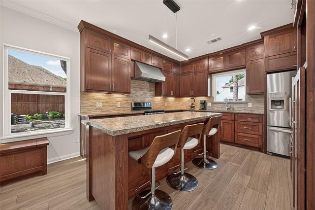 619 Flaghoist Lane, Houston, TX 77079