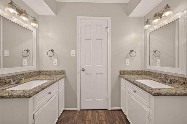 619 Flaghoist Lane, Houston, TX 77079