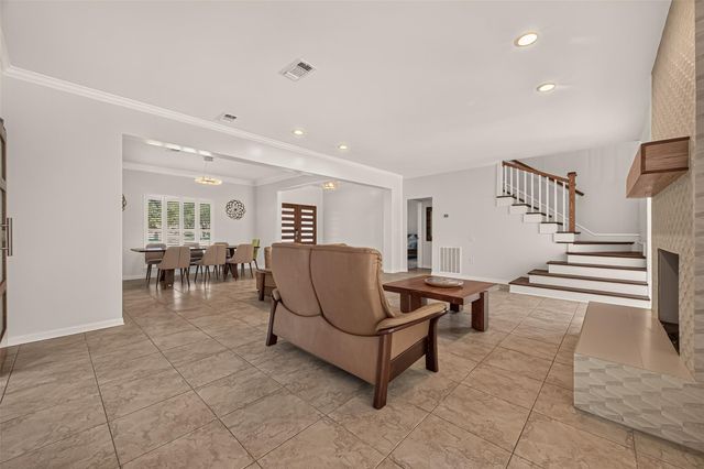 619 Flaghoist Lane, Houston, TX 77079