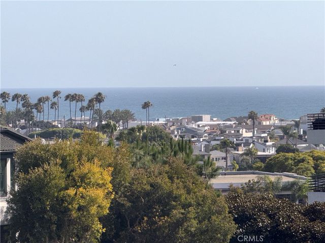 260 Cagney Lane 209, Newport Beach, CA 92663
