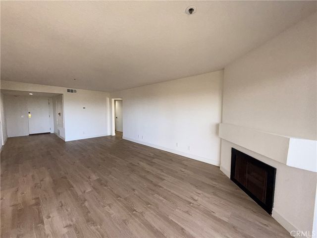 260 Cagney Lane 209, Newport Beach, CA 92663