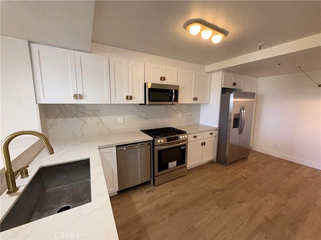260 Cagney Lane 209, Newport Beach, CA 92663