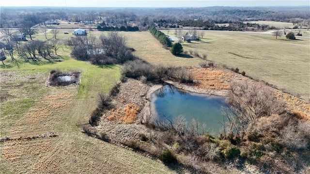 14769 NE State Route E Highway, Adrian, MO 64720