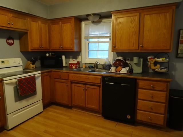 14769 NE State Route E Highway, Adrian, MO 64720