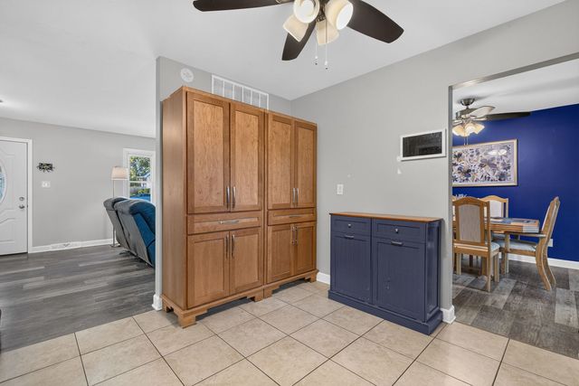 24334 S Valley Drive, Channahon, IL 60410