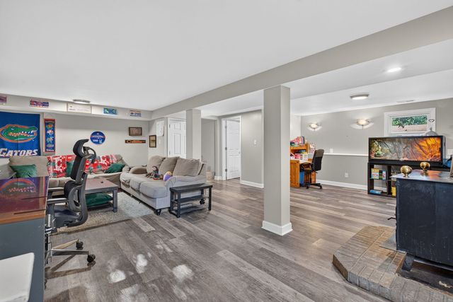 24334 S Valley Drive, Channahon, IL 60410