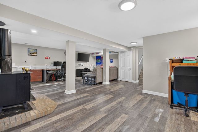 24334 S Valley Drive, Channahon, IL 60410