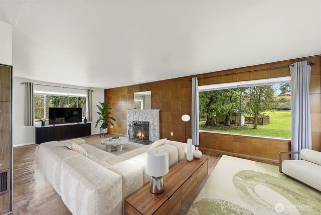 1105 21st Street SW, Puyallup, WA 98371