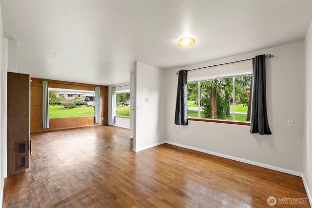 1105 21st Street SW, Puyallup, WA 98371