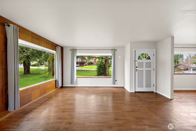 1105 21st Street SW, Puyallup, WA 98371