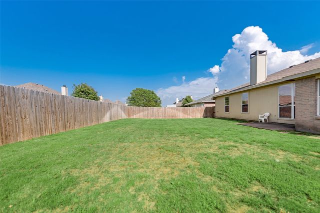 320 Tripp Trail, Denton, TX 76207