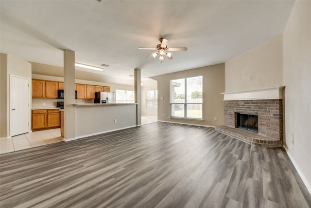 320 Tripp Trail, Denton, TX 76207