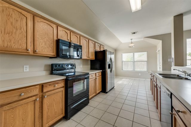 320 Tripp Trail, Denton, TX 76207