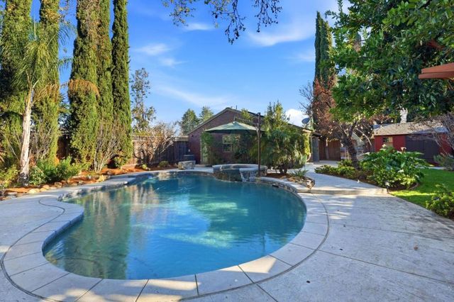 404 Shamrock Drive, Campbell, CA 95008