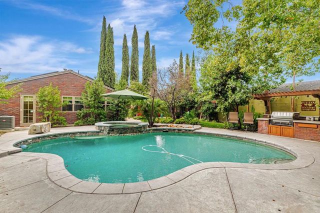 404 Shamrock Drive, Campbell, CA 95008