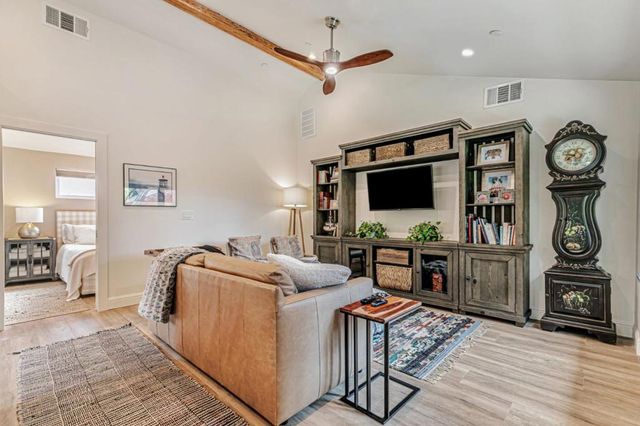 404 Shamrock Drive, Campbell, CA 95008