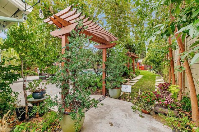 404 Shamrock Drive, Campbell, CA 95008