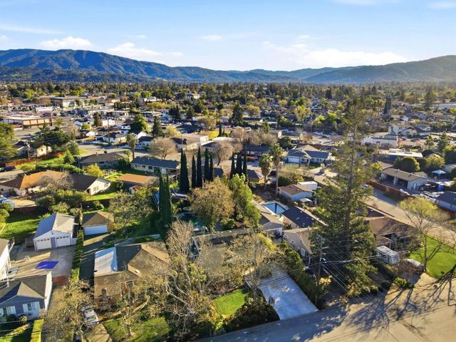 404 Shamrock Drive, Campbell, CA 95008