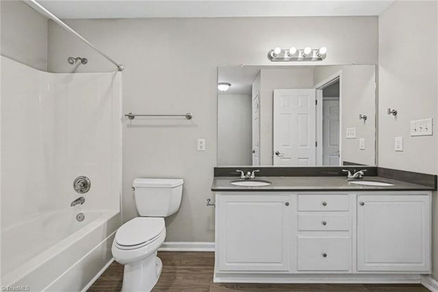 698 Retford Park Lane, Kernersville, NC 27284
