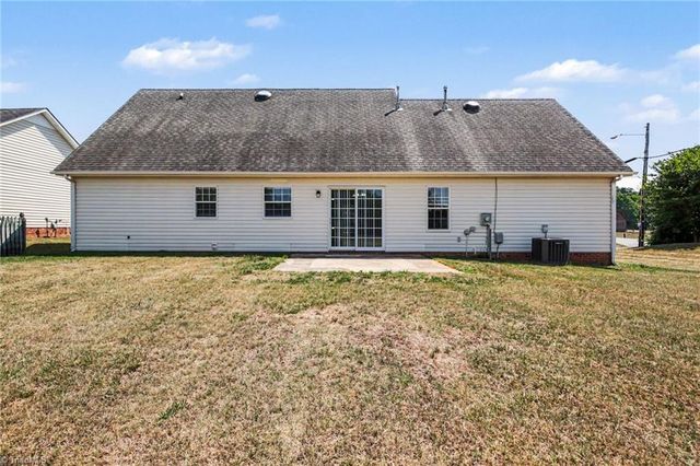 698 Retford Park Lane, Kernersville, NC 27284